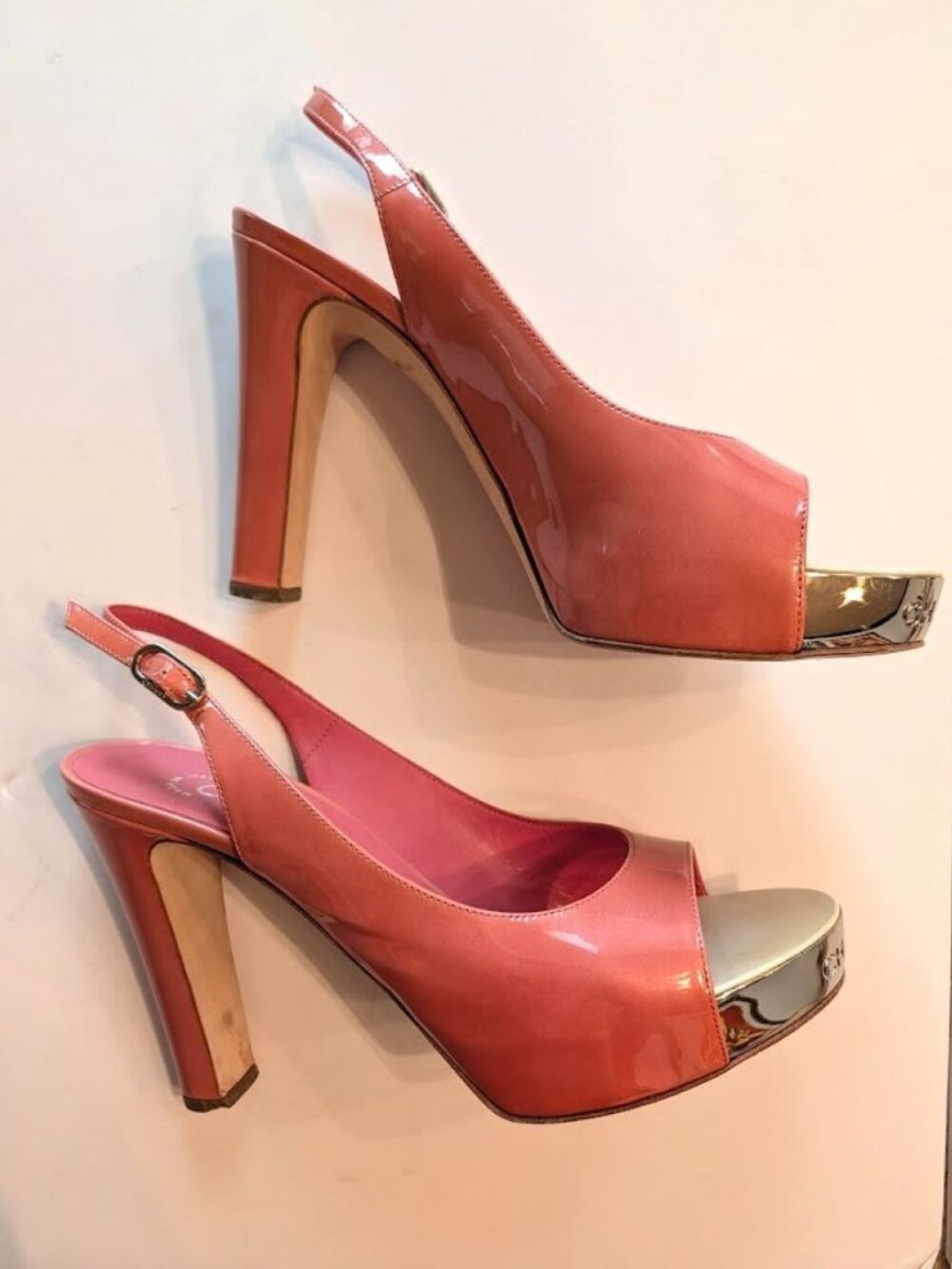 Chanel slingback platform pump (LIKE NEW) - Picture 2 of 10